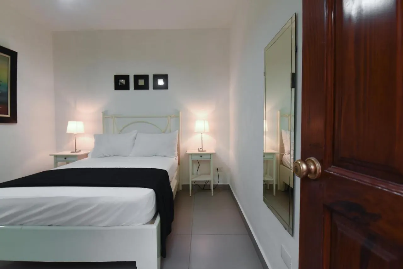 Ph 19 Guesthouse Hotel In Gazcue Σάντο Ντομίγκο 0*,