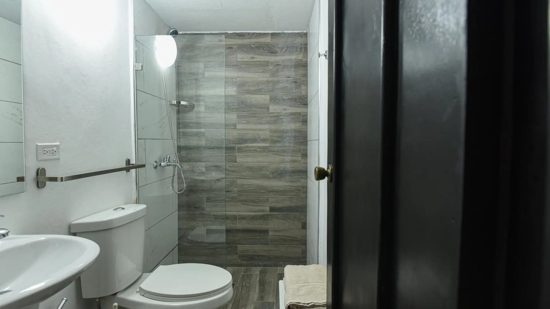 Ph 19 Guesthouse Hotel In Gazcue Σάντο Ντομίγκο